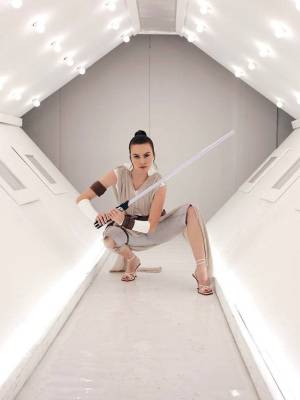 Freya Parker as Rey Skywalker Porn Comic english 03