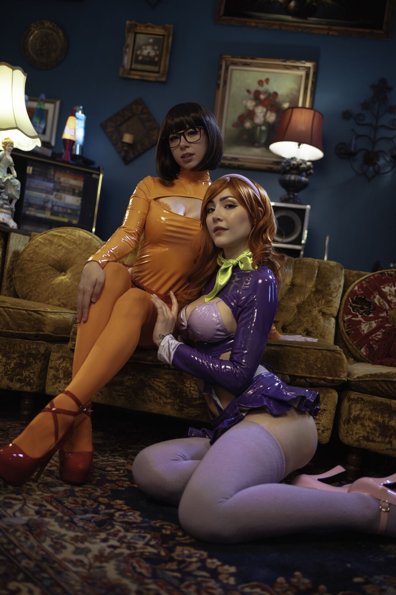 Luxlo & Dessyyc: Daphne & Velma Porn Comic english 07