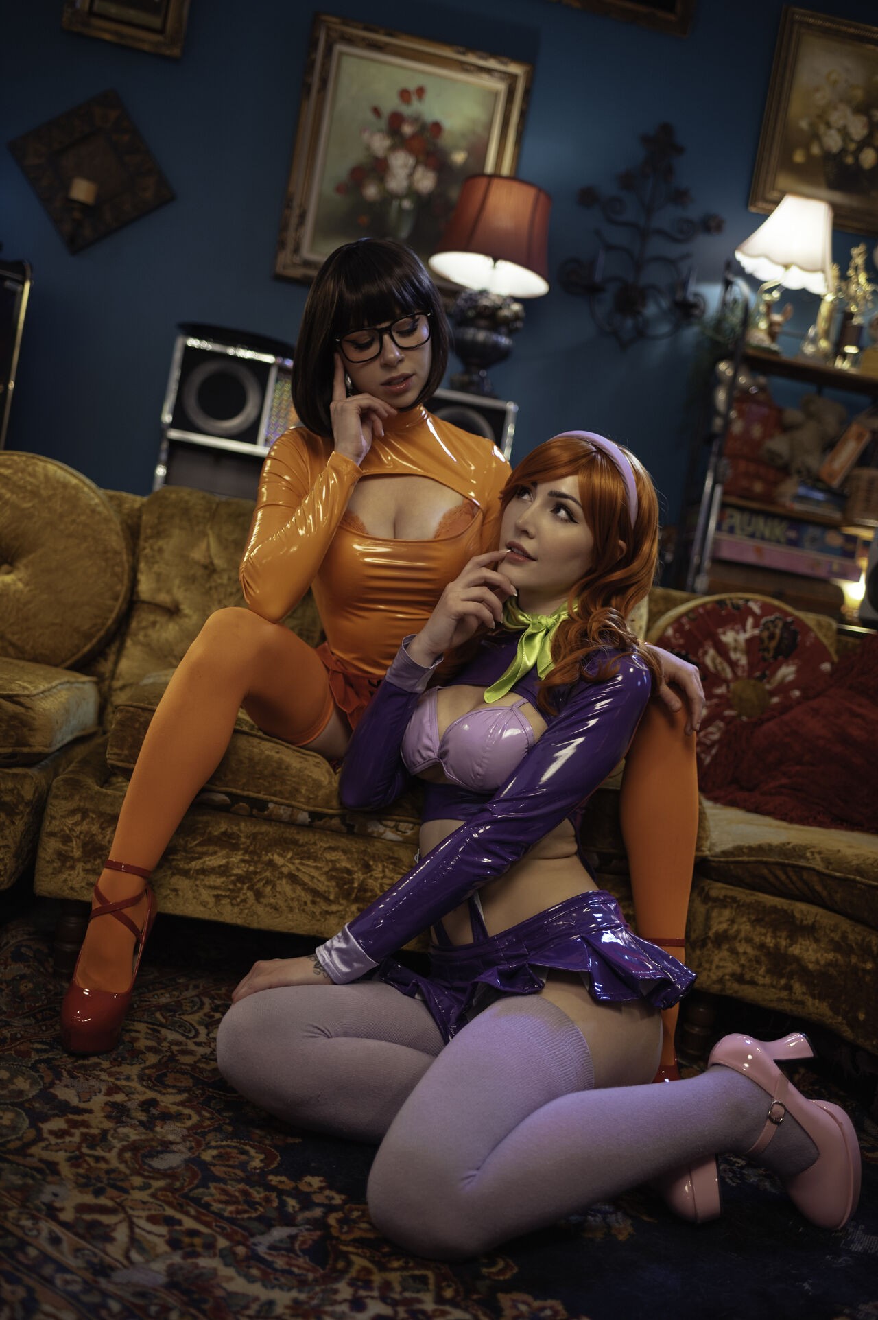 Luxlo & Dessyyc: Daphne & Velma Porn Comic english 09