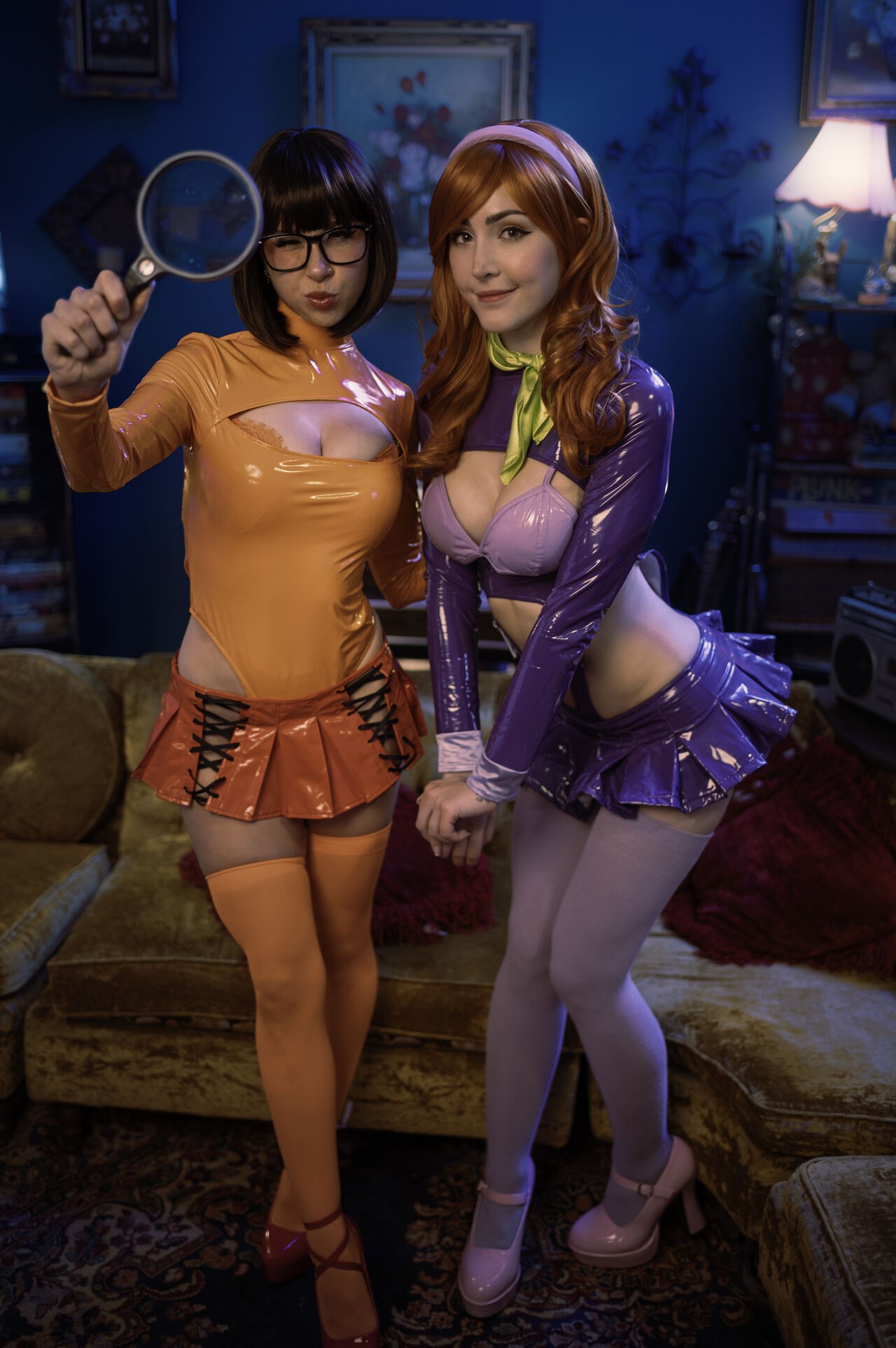 Luxlo & Dessyyc: Daphne & Velma Porn Comic english 13