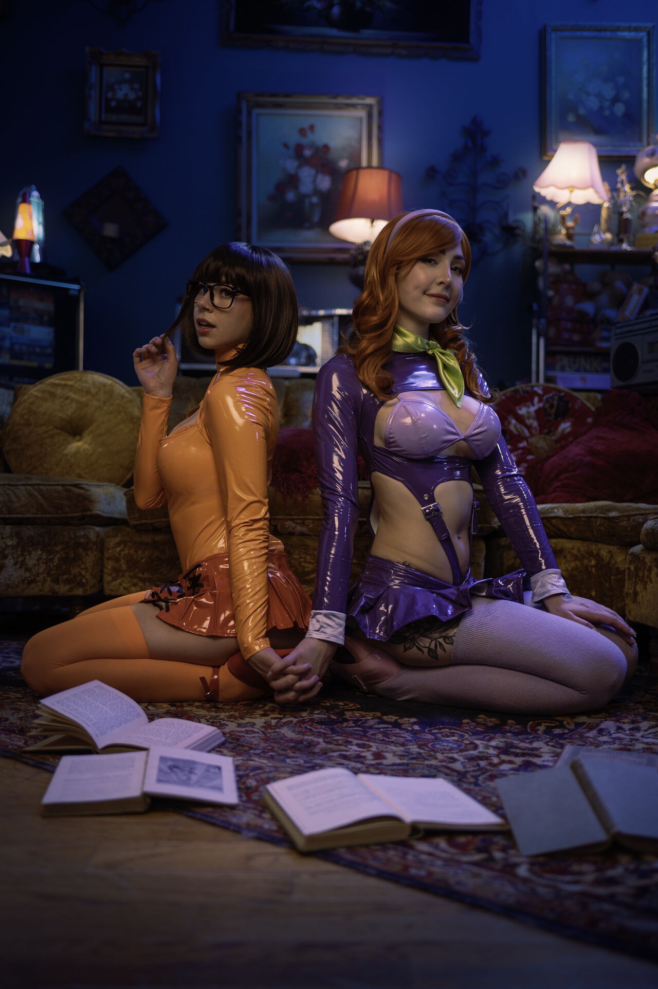 Luxlo & Dessyyc: Daphne & Velma Porn Comic english 18